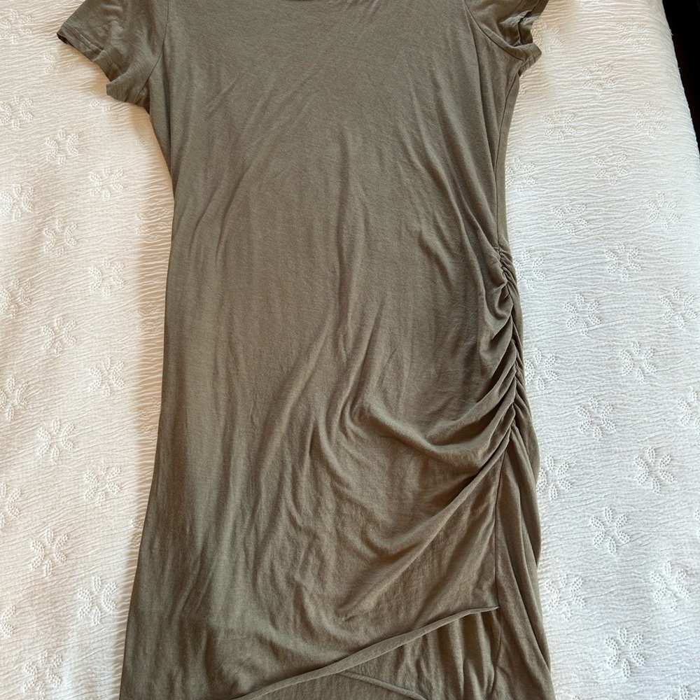 La Miel Summer Dress olive green size M bodycon ruched NWOT - Picture 6 of 11